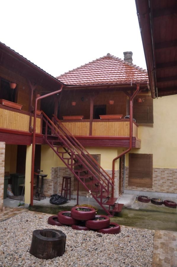 Гостевой дом Casa de vacanța Alina Ешелница-26